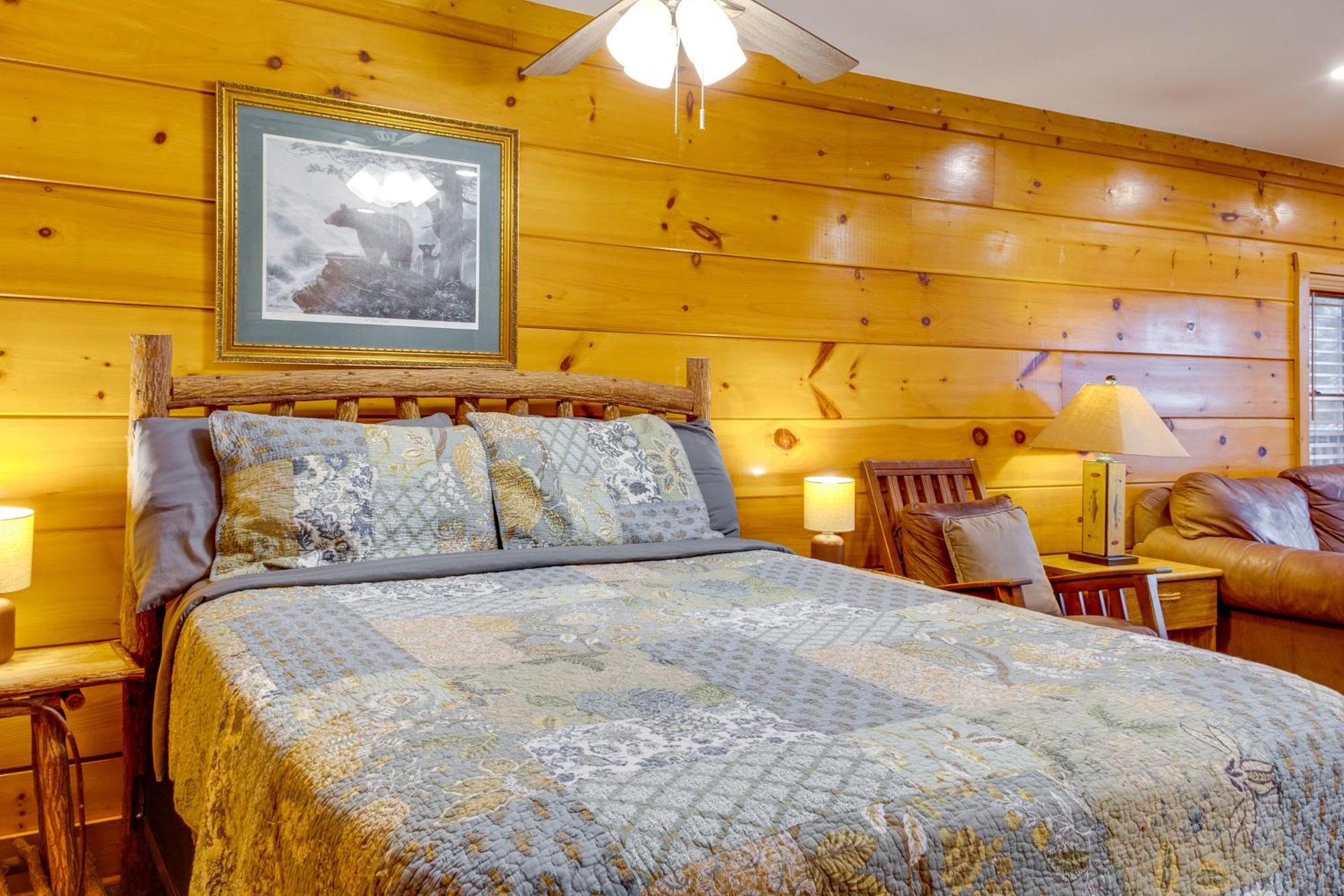Pigeon Forge Resort Studio Cabin On Dollywood Ln! Exterior photo