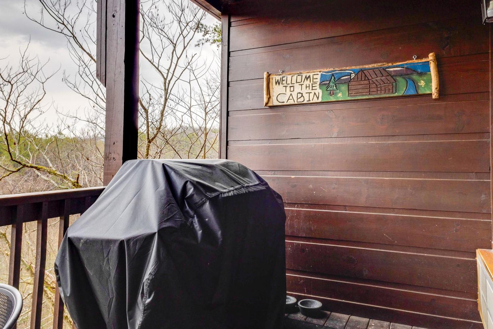 Pigeon Forge Resort Studio Cabin On Dollywood Ln! Exterior photo